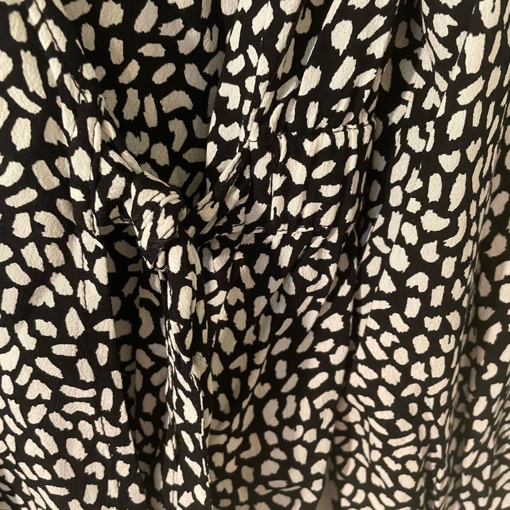 Talbots Faux Wrap Top Size Large - image 3